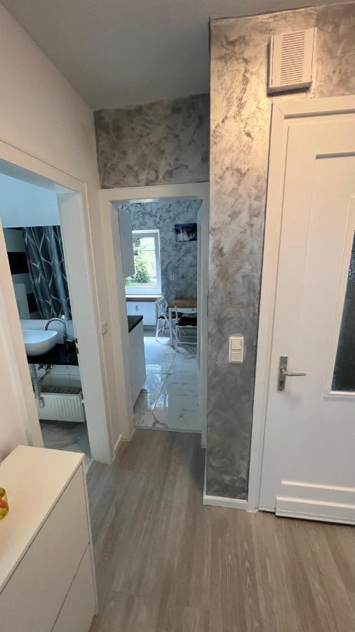 Cozy And Modern 1 Bedroom 3 Room Apartment Wiesbaden Esterno foto