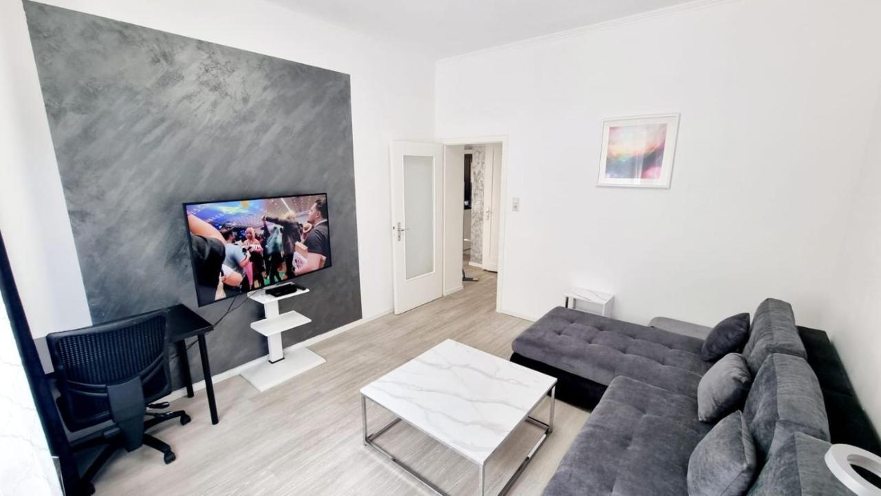 Cozy And Modern 1 Bedroom 3 Room Apartment Wiesbaden Esterno foto